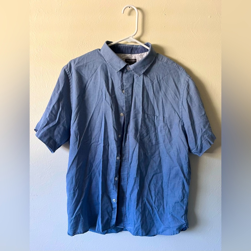 Van Heusen Men's Blue Short Sleeve Shirt
